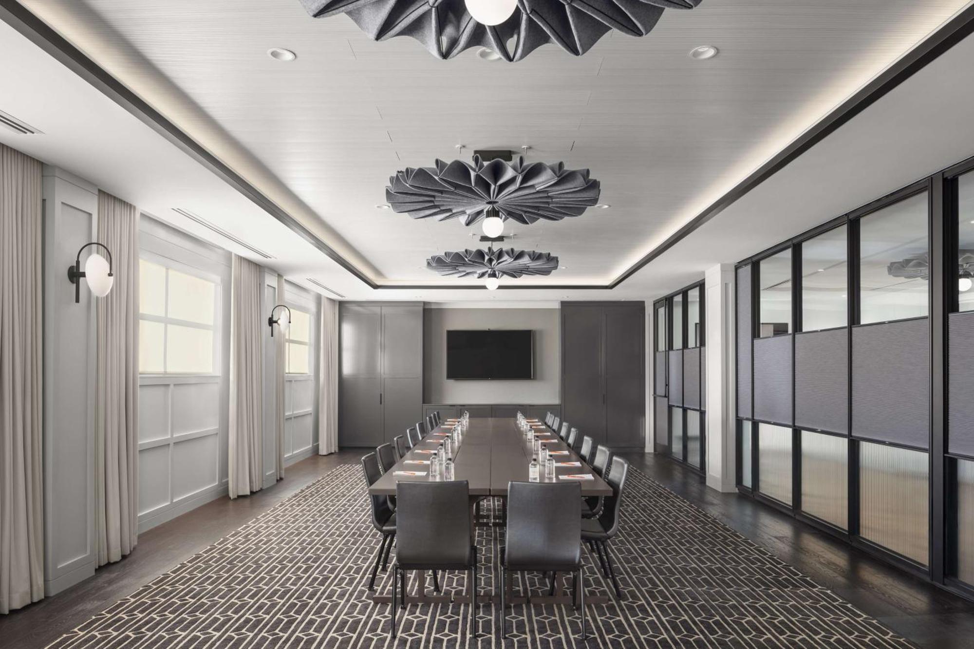Canopy By Hilton Portland Waterfront Exterior photo